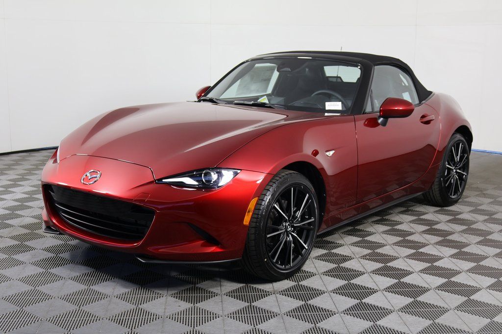 2025 Mazda MX-5 Miata Grand Touring's photo