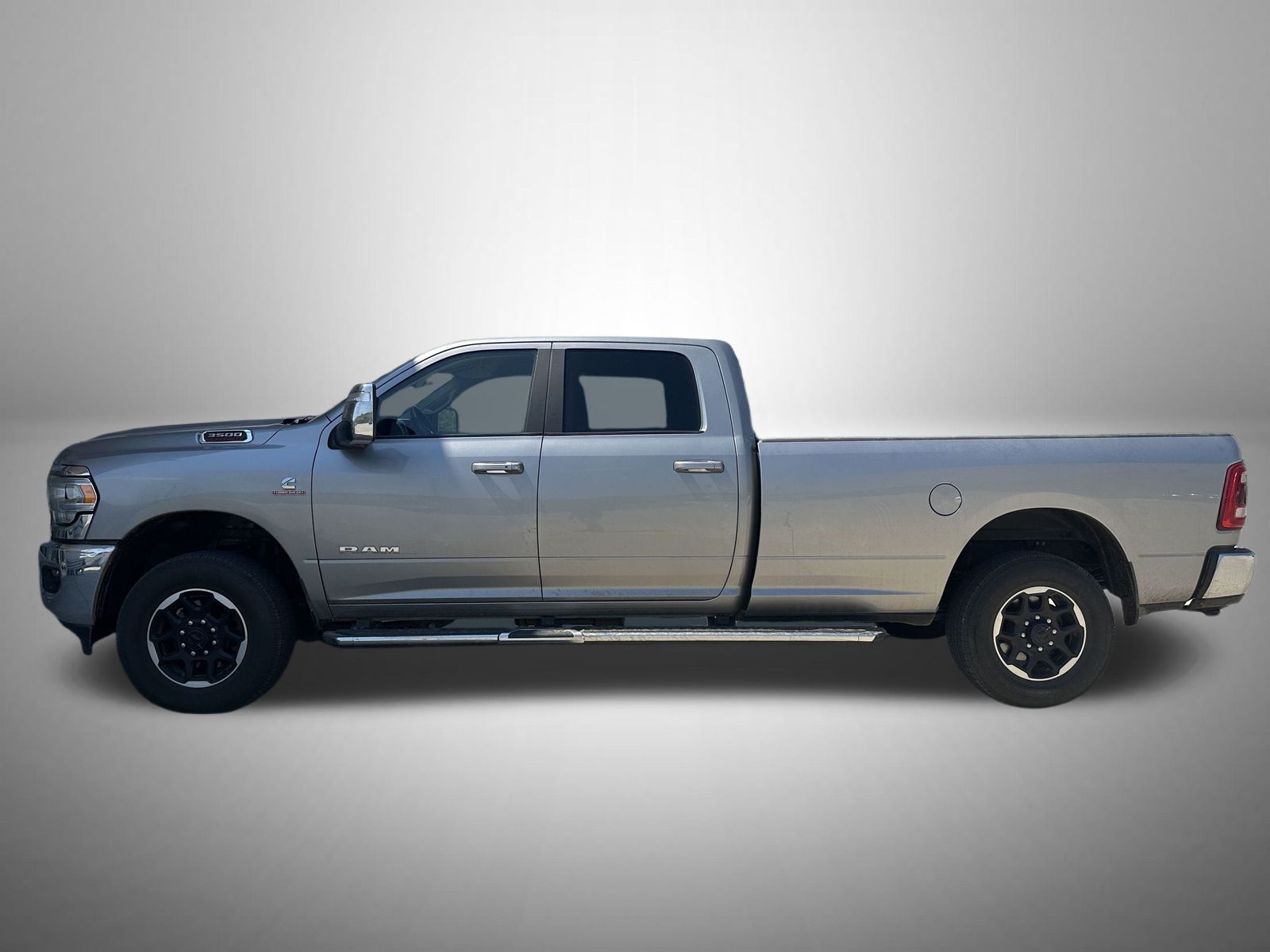 2023 Ram 3500 Laramie photo 2