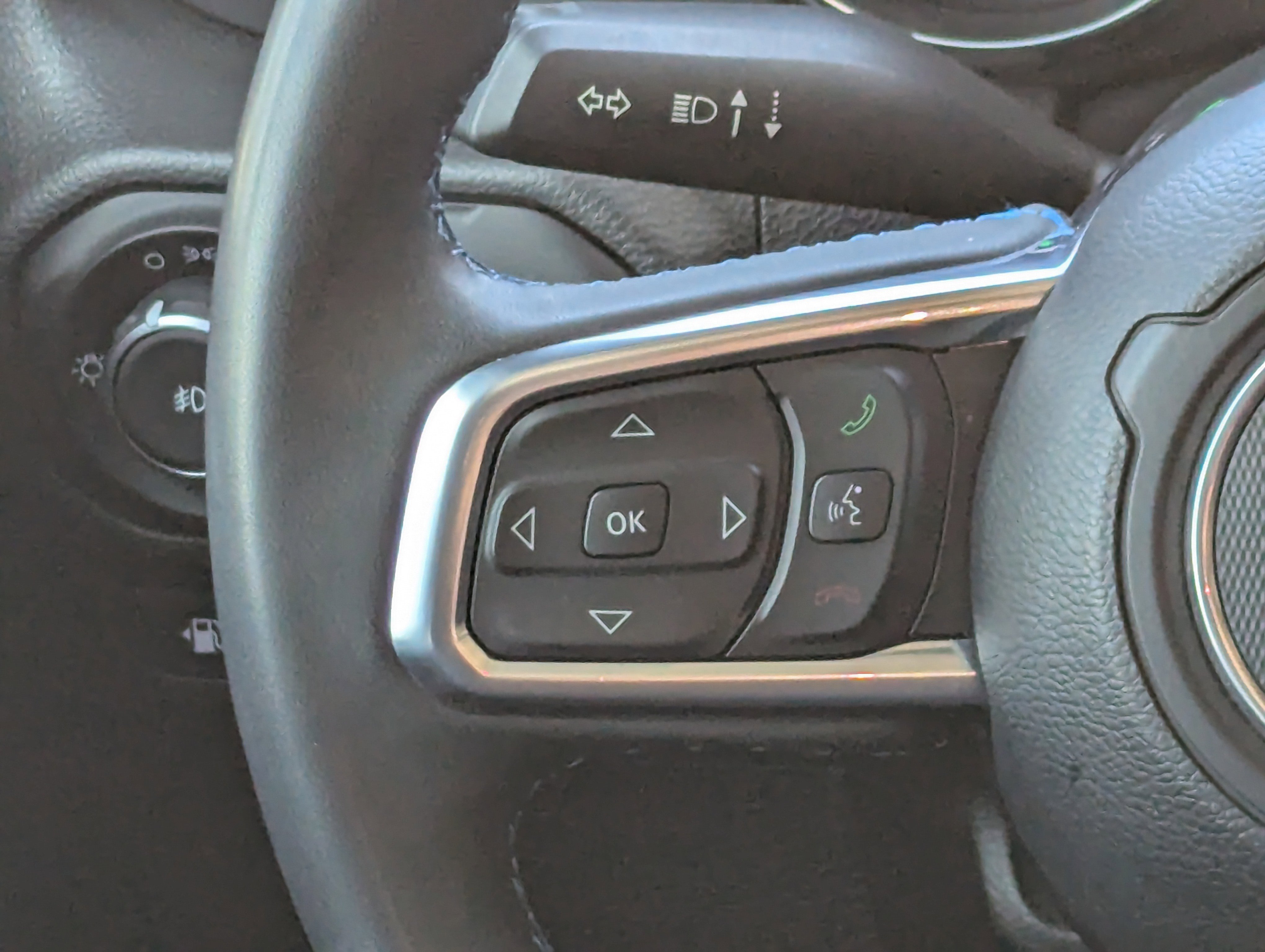2023 Jeep Wrangler 4xe Rubicon photo 4
