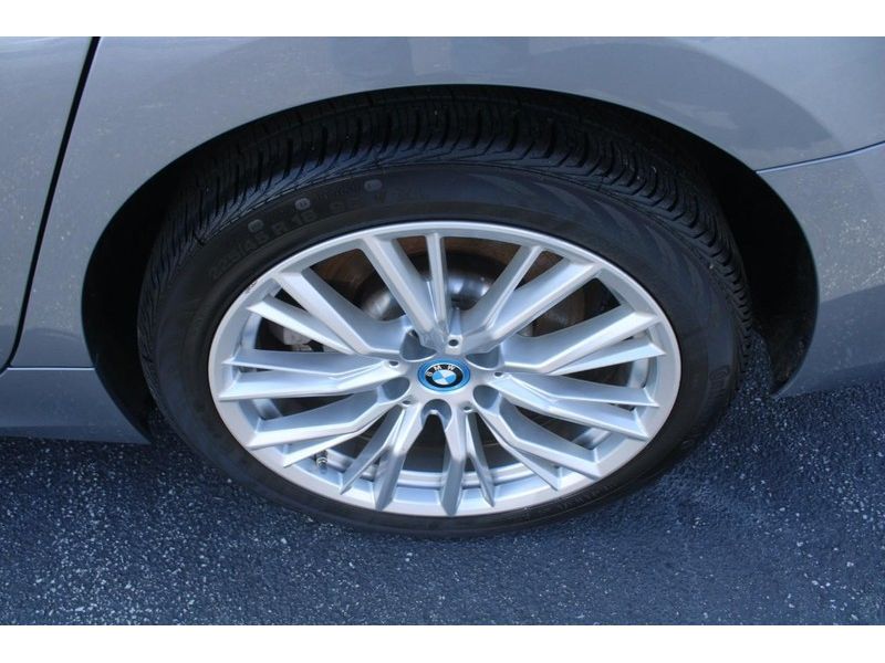 2024 Bmw 330e photo 6