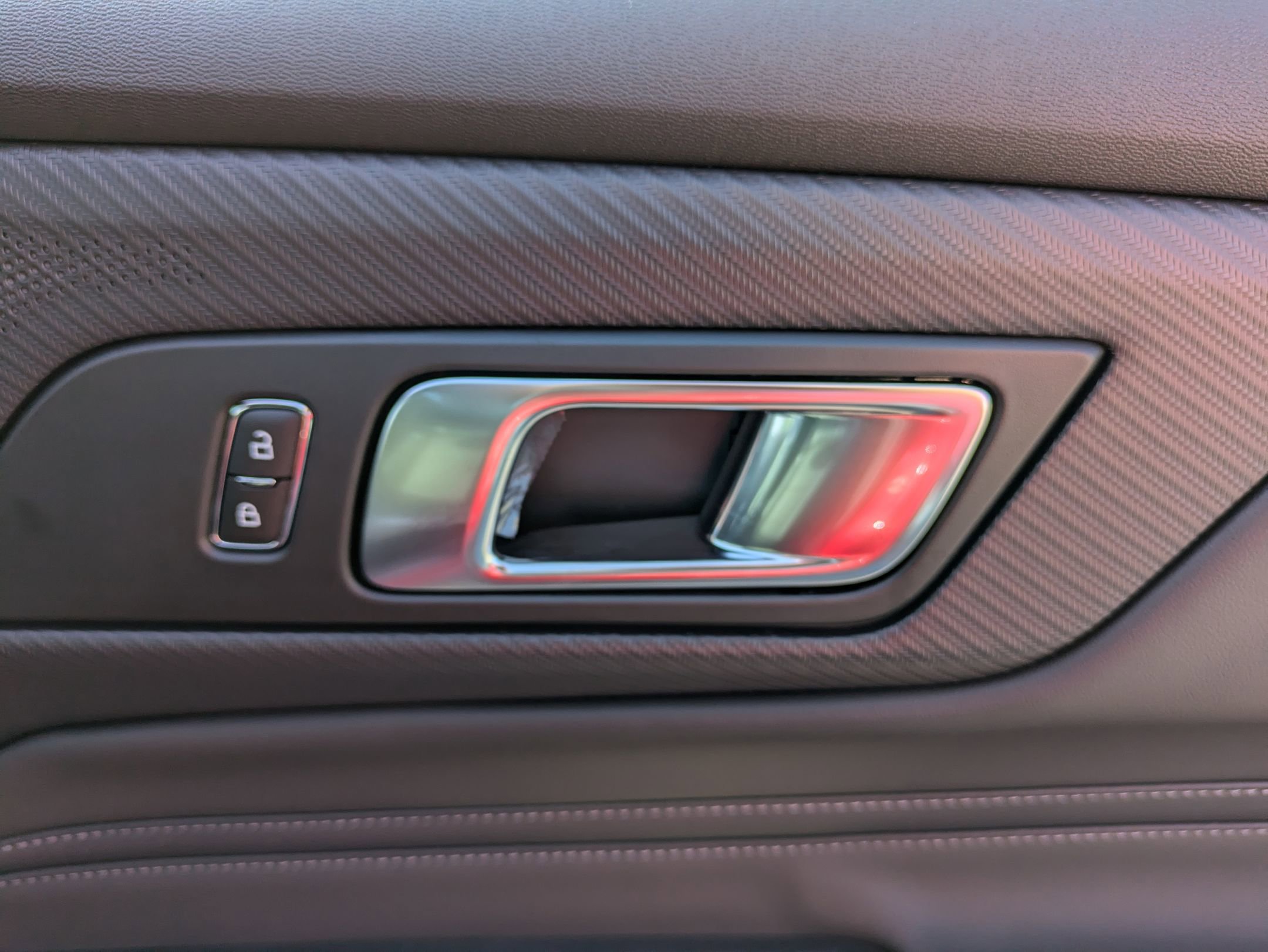 2024 Ford Mustang EcoBoost Premium photo 31