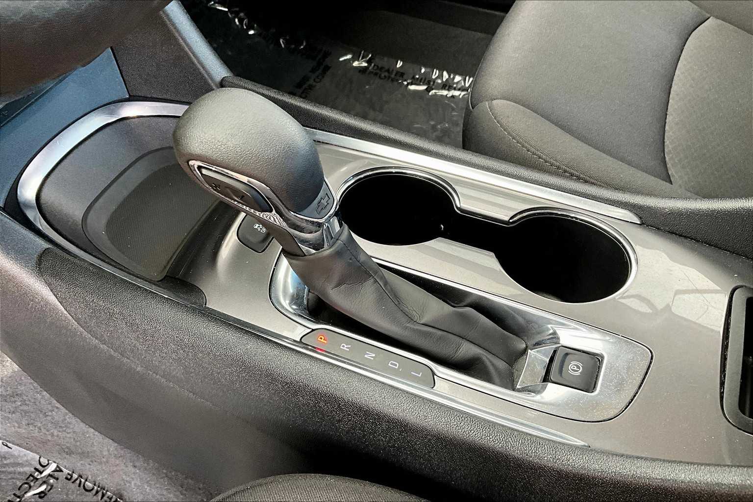 2023 Chevrolet Malibu 1LT photo 14
