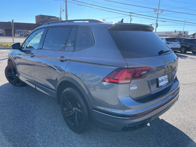 2024 Volkswagen Tiguan SE R-Line Black photo 4