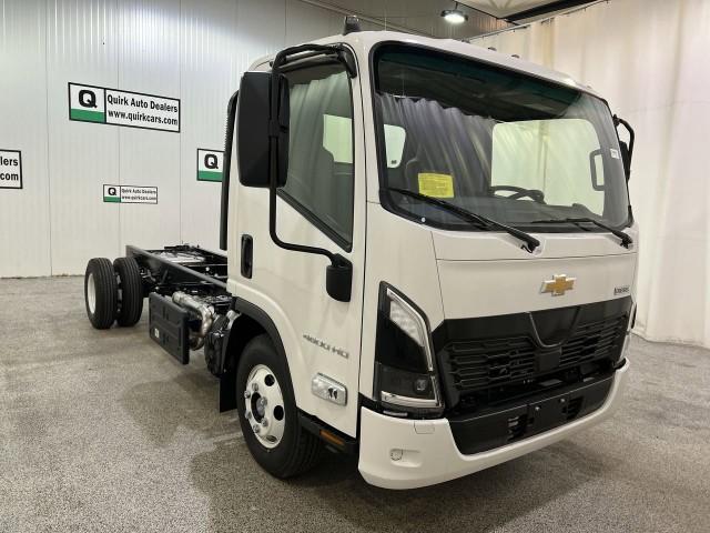 2025 Chevrolet Low Cab Forward 4500 HD BASE