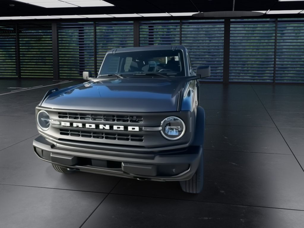 2025 Ford Bronco Base photo 3