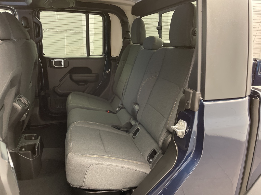 2025 Jeep Gladiator Sport S photo 12