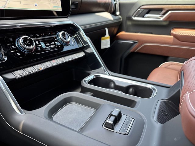 2025 Gmc Sierra 3500 HD Denali Ultimate photo 15