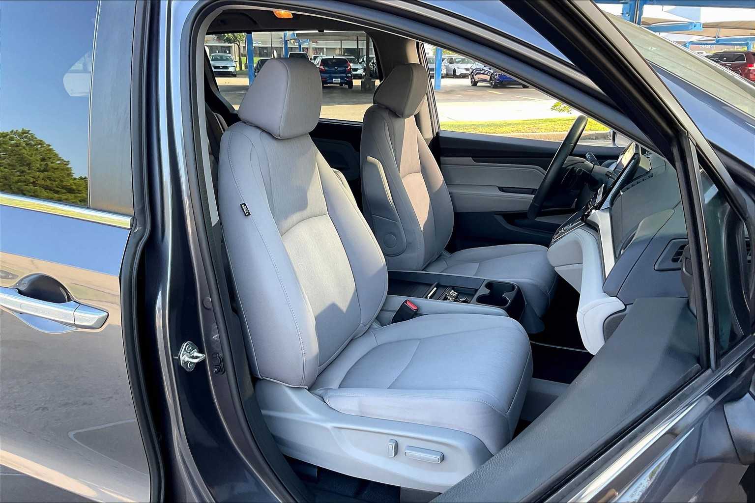 2019 Honda Odyssey EX photo 8
