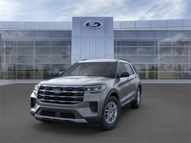 2025 Ford Explorer photo 2