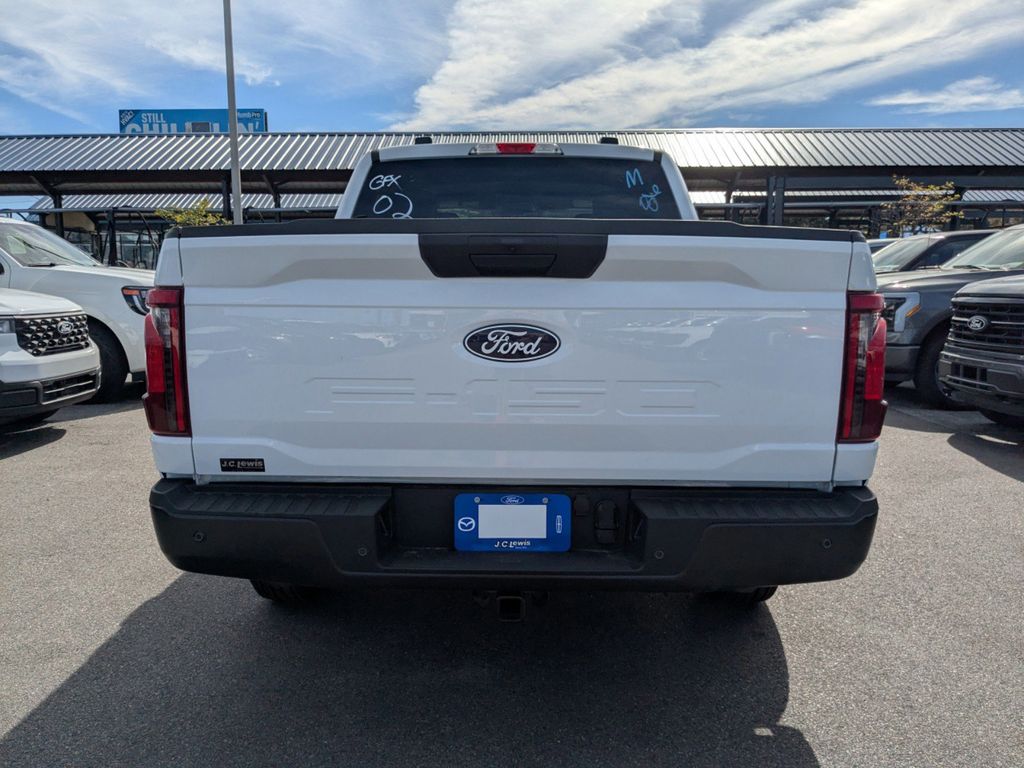 2025 Ford F-150 XL photo 4