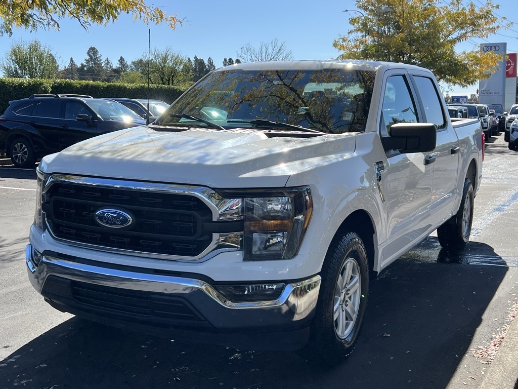 2023 Ford F-150 XLT photo 3