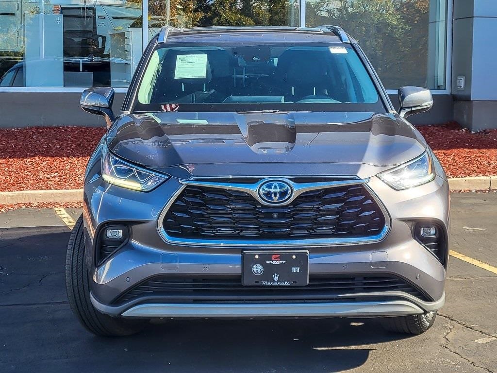 2021 Toyota Highlander Hybrid Platinum photo 4