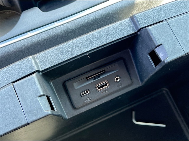 2022 Chevrolet Silverado 2500HD High Country photo 35