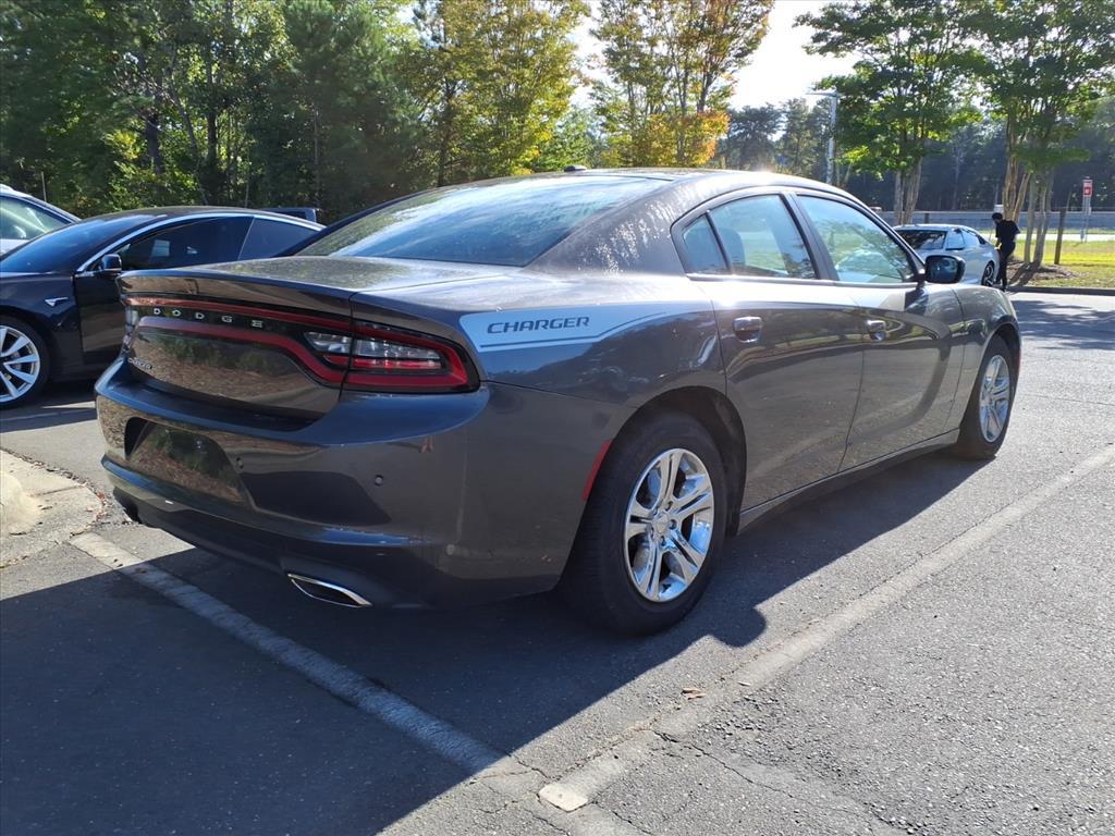 2020 Dodge Charger SXT photo 2