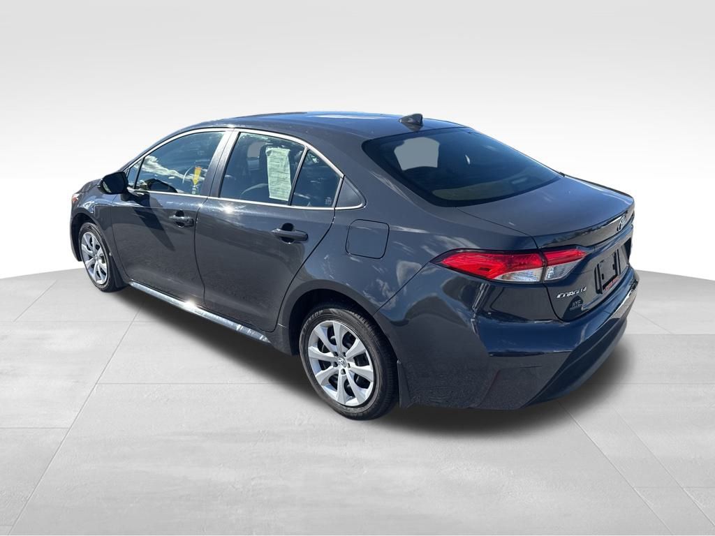 2024 Toyota Corolla Hybrid LE photo 3
