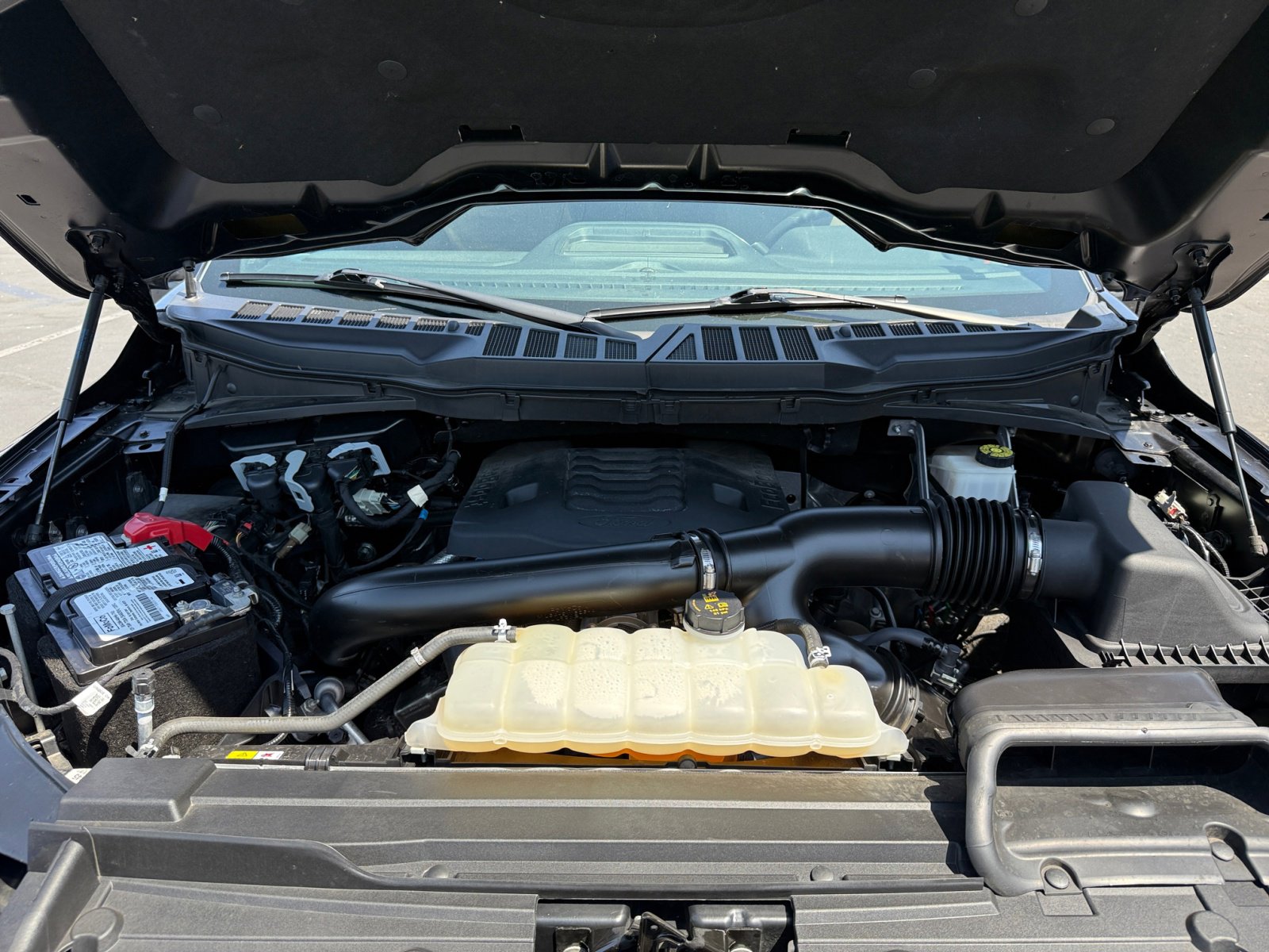 2023 Ford F-150 XLT photo 19