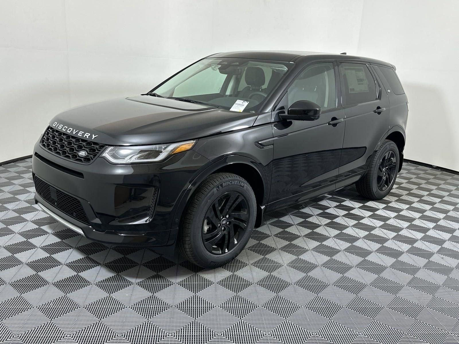 2025 Land Rover Discovery Sport S
