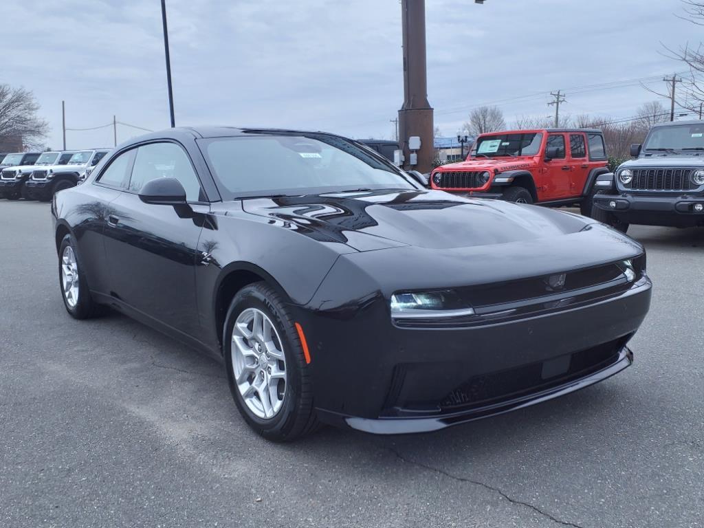 2025 Dodge Charger R/T photo 3