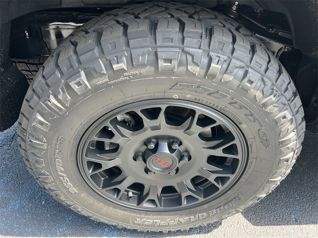 2025 Toyota 4Runner photo 17