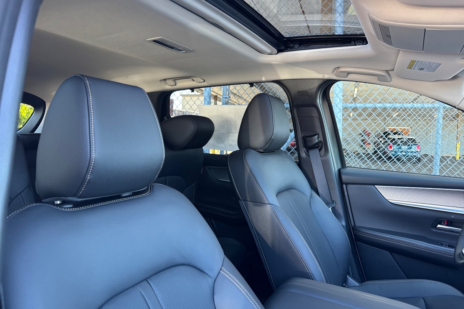2026 Mazda CX-90 3.3 Turbo Preferred photo 17