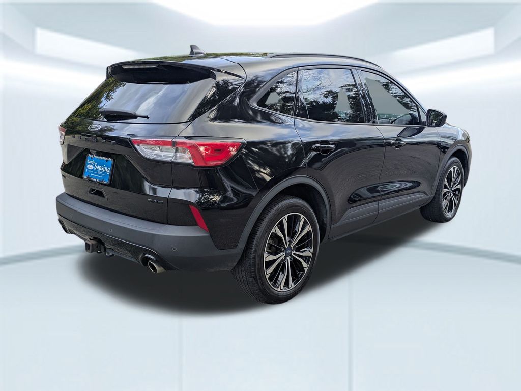 2022 Ford Escape SEL photo 4