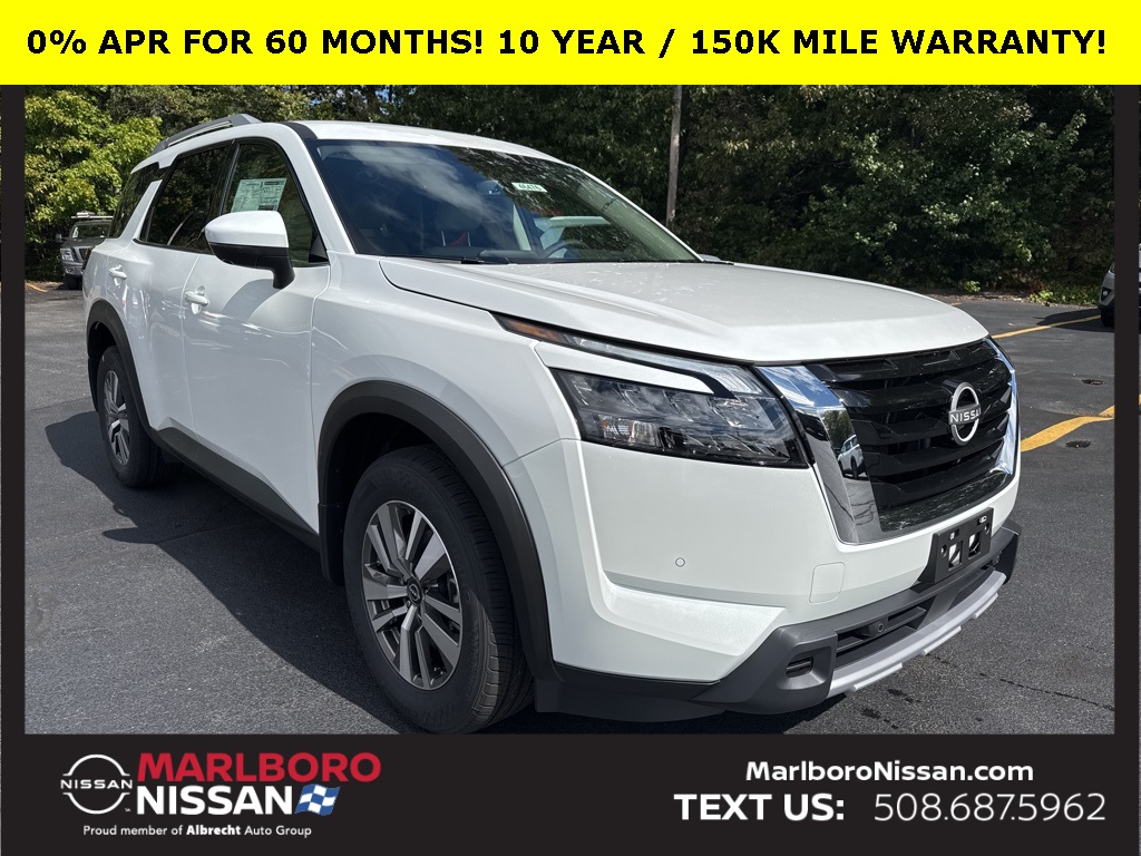 2025 Nissan Pathfinder SL's photo