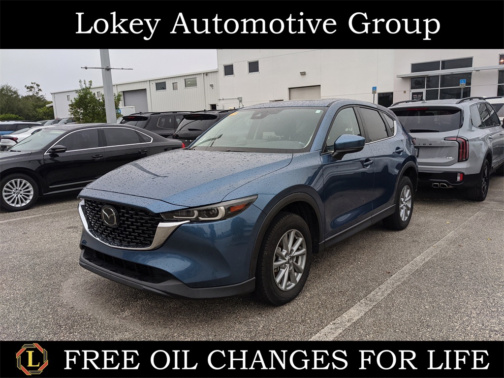 2023 Mazda CX-5 S Preferred package's photo