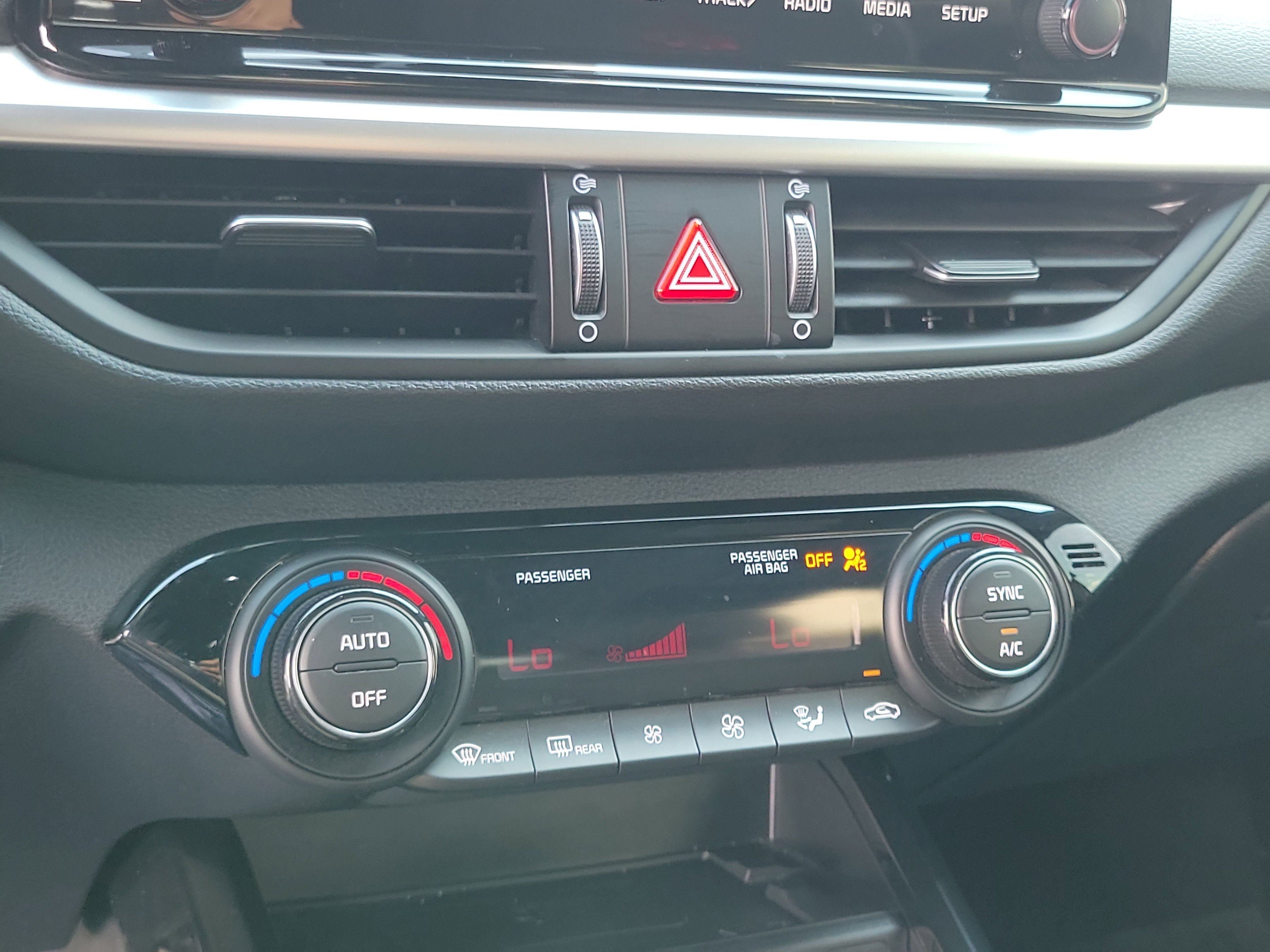 2023 Kia Forte GT photo 5