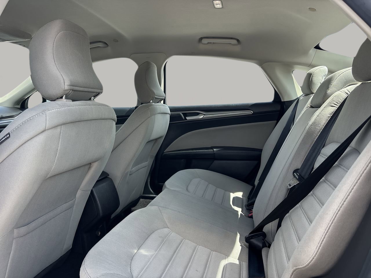 2018 Ford Fusion Hybrid S photo 16