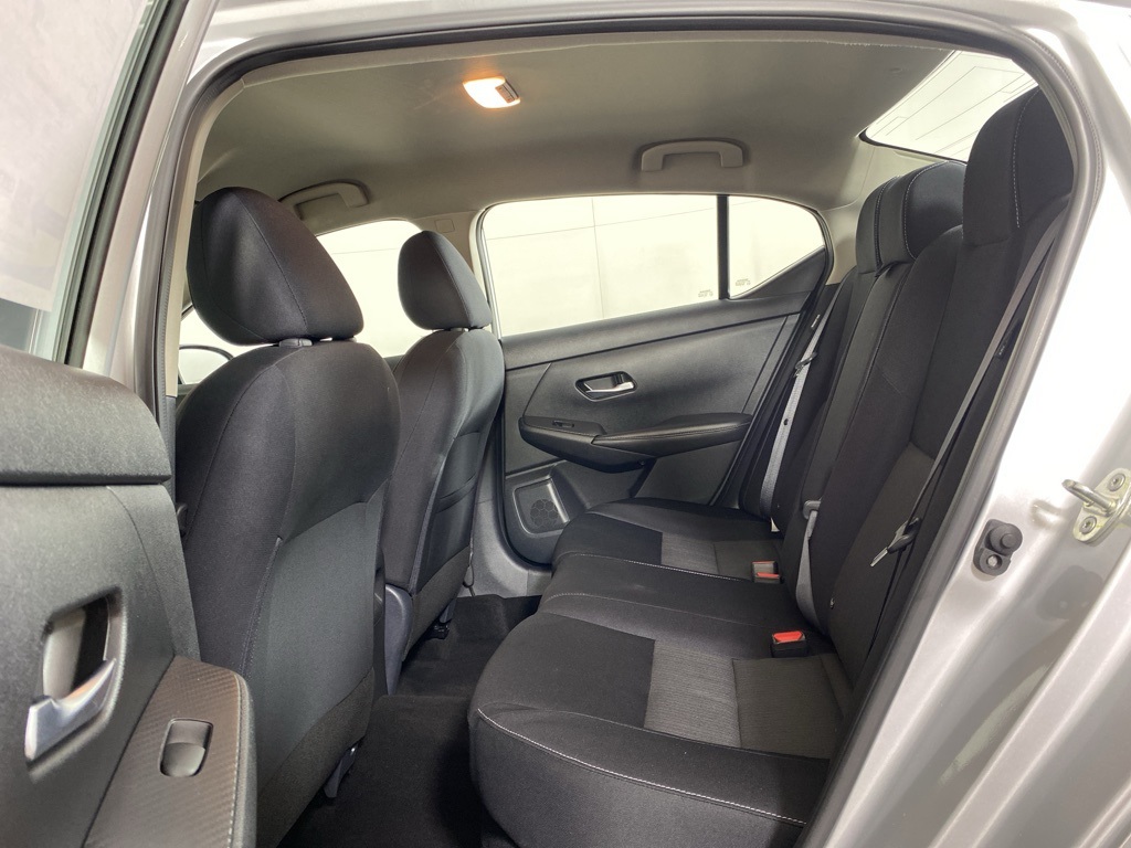 2020 Nissan Sentra SV photo 13
