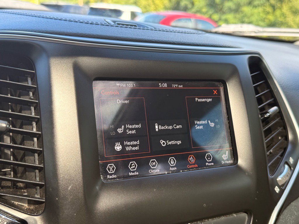 2020 Jeep Cherokee Latitude photo 20