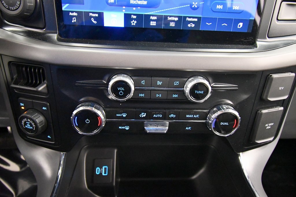 Used 2024 Blue Metallic Ford XLT image 22