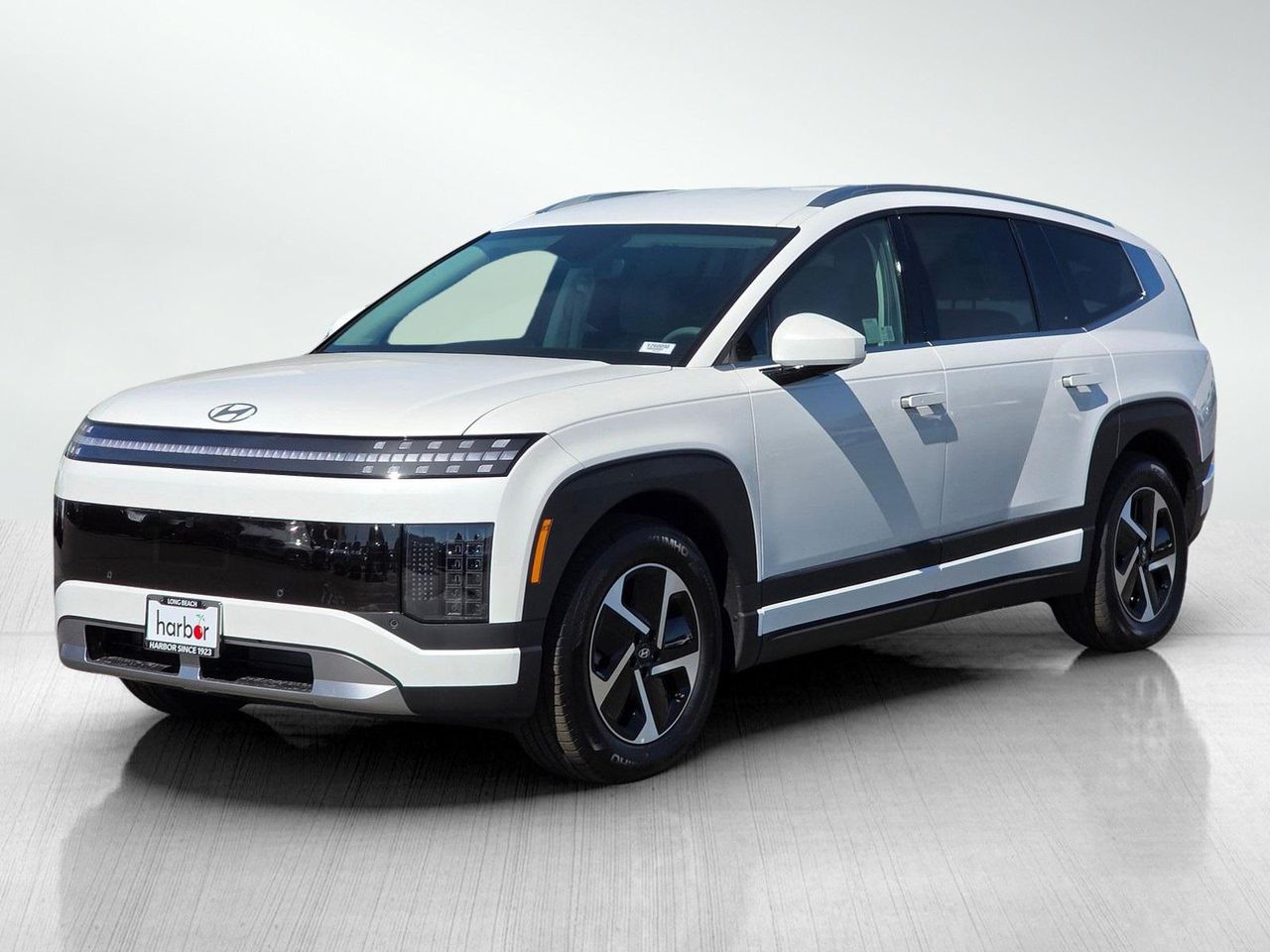 2026 Hyundai Ioniq photo 3