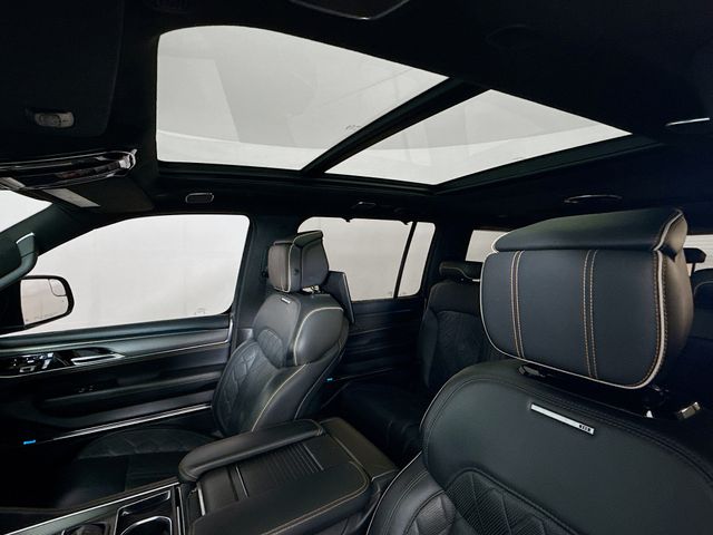 2023 Jeep Wagoneer L Series III Obsidian photo 20