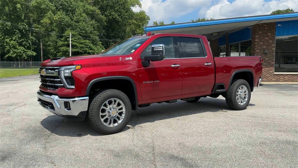 2025 Chevrolet Silverado 2500HD LTZ photo 5