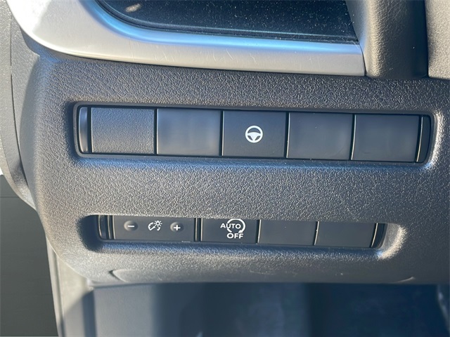 2023 Nissan Rogue SV photo 17