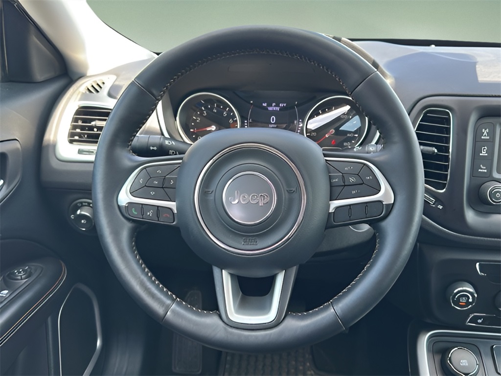 2018 Jeep Compass Latitude photo 3
