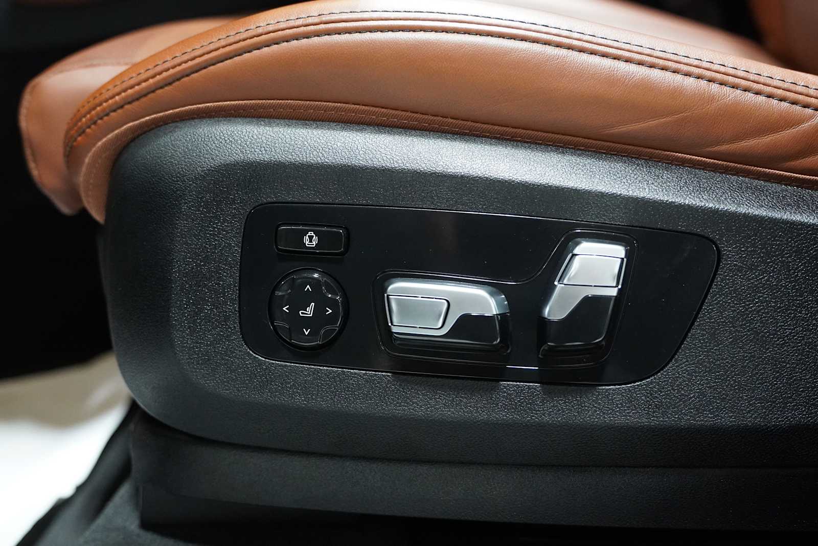 2025 Bmw X7 M60i photo 11