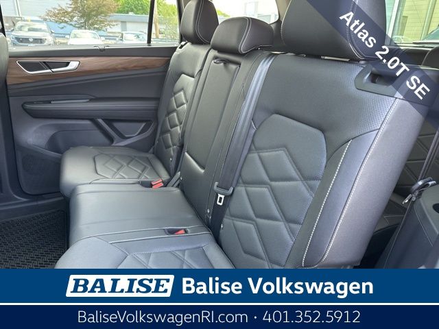 2025 Volkswagen Atlas SE Technology photo 16