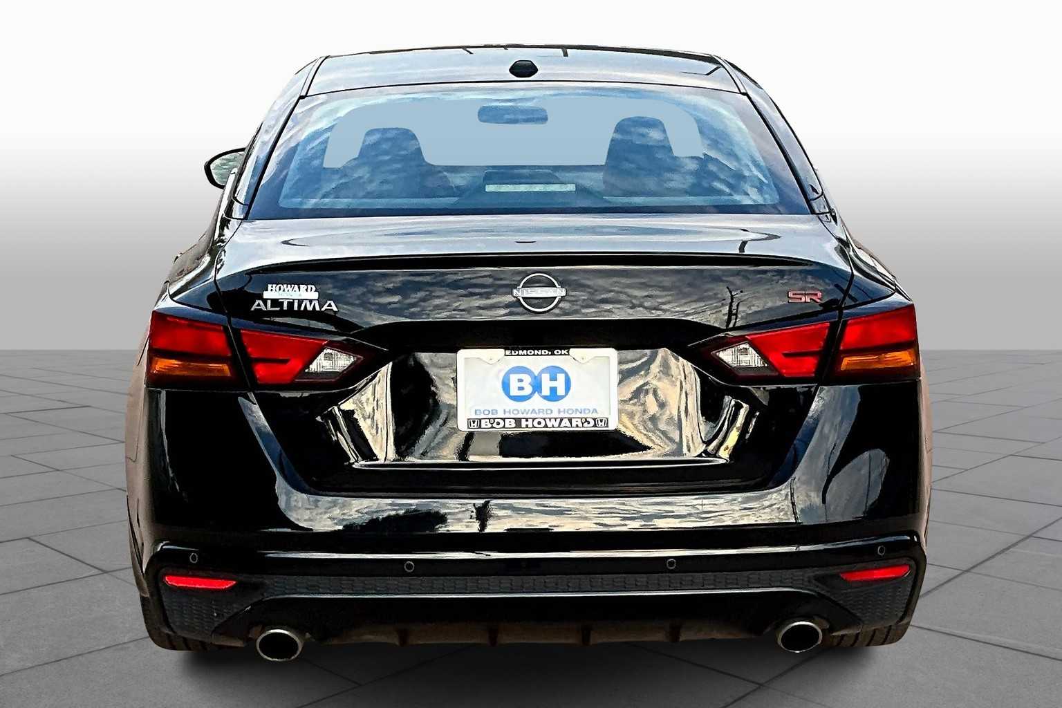 2024 Nissan Altima 2.5 SR photo 4
