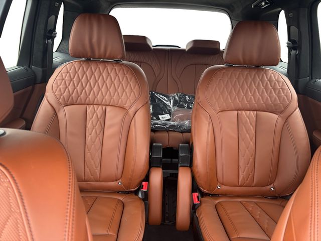2025 Bmw X7 M60i photo 24
