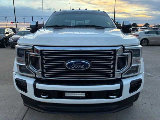 2022 Ford F-450 Platinum photo 2