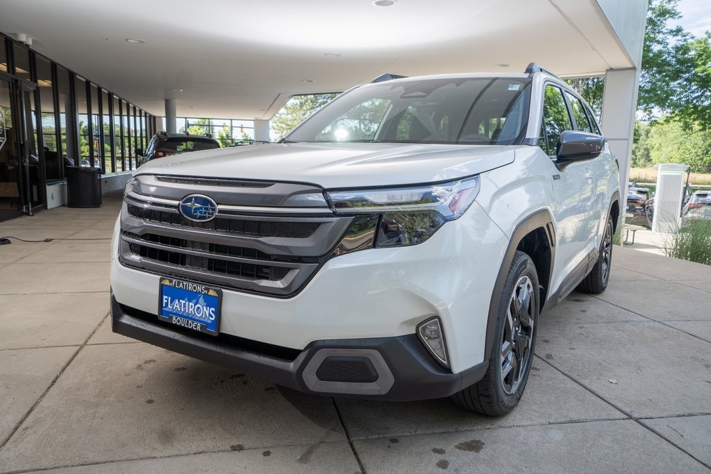 2025 Subaru Forester Limited photo 5