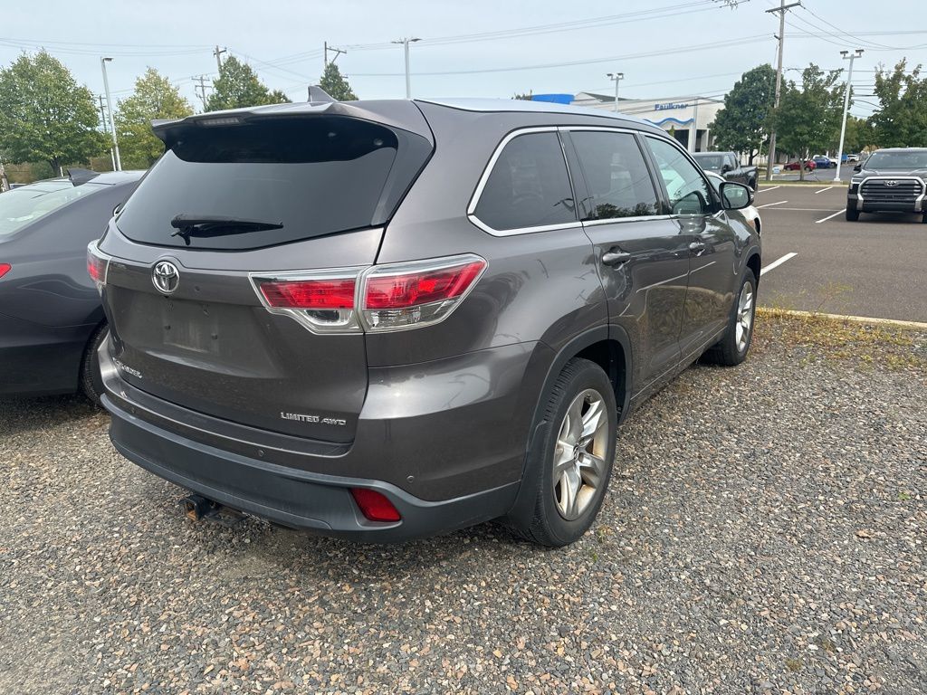 2016 Toyota Highlander Base Hybrid photo 5