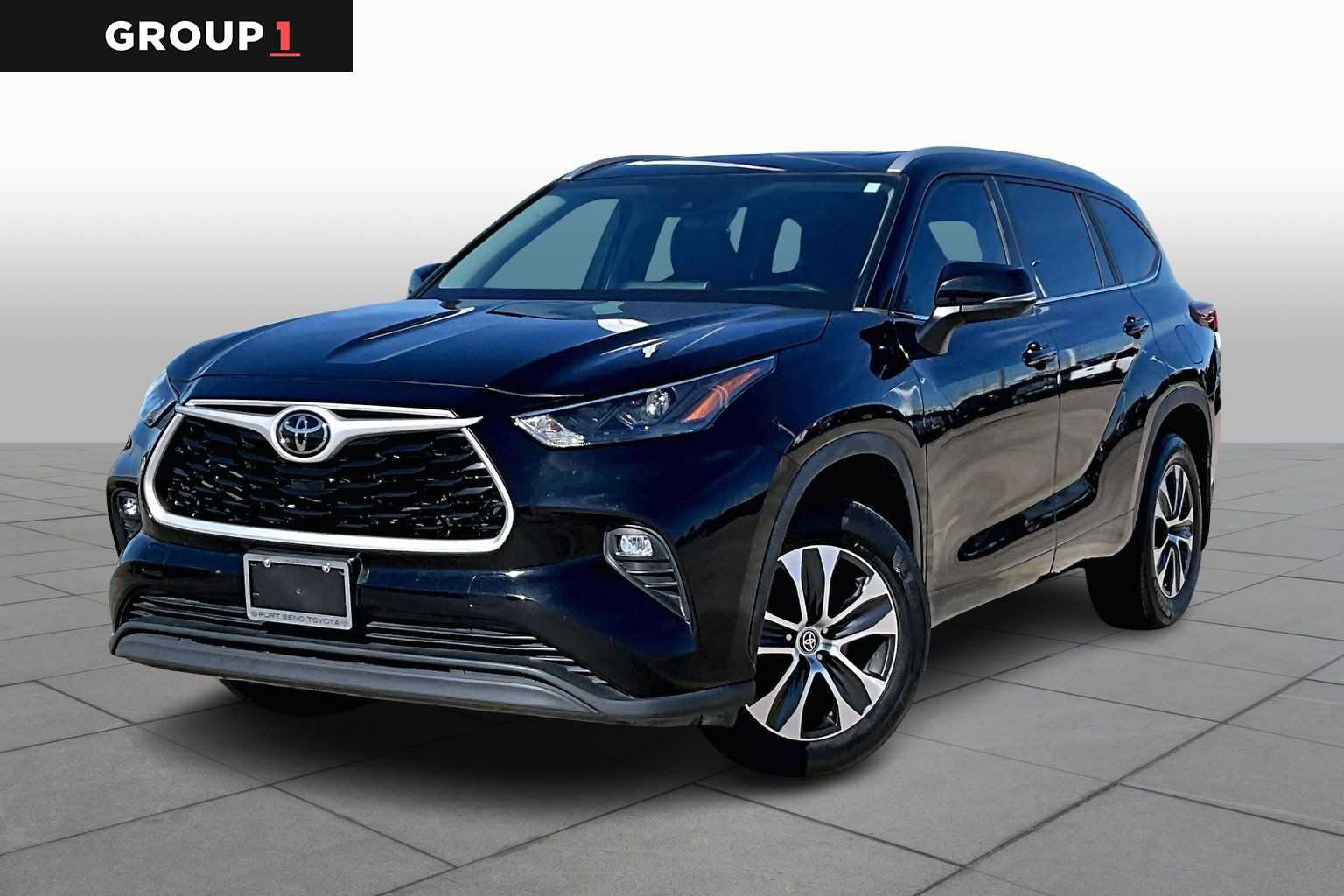 2023 Toyota Highlander XLE's photo