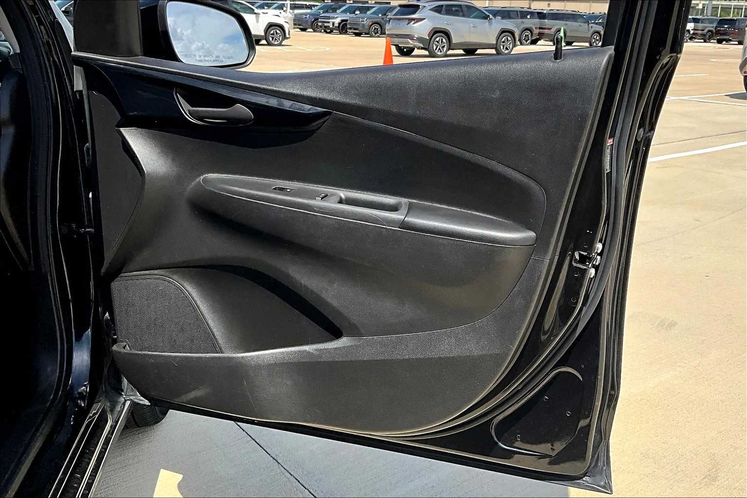 2018 Chevrolet Spark 1LT LT photo 22