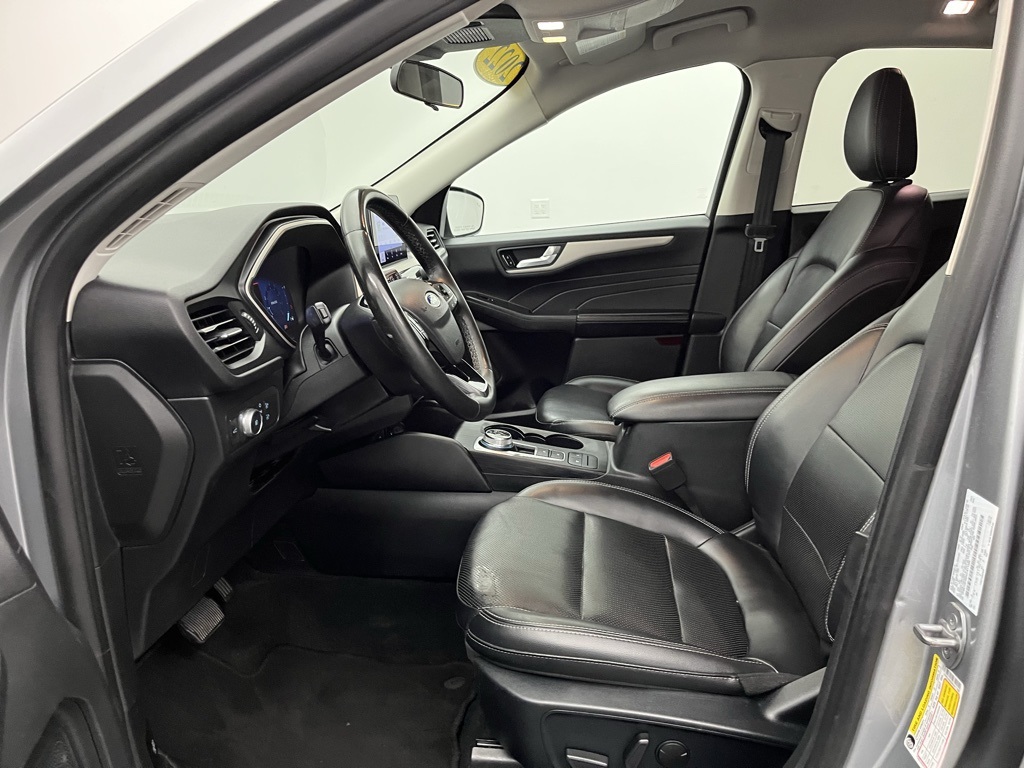 2022 Ford Escape SEL photo 21