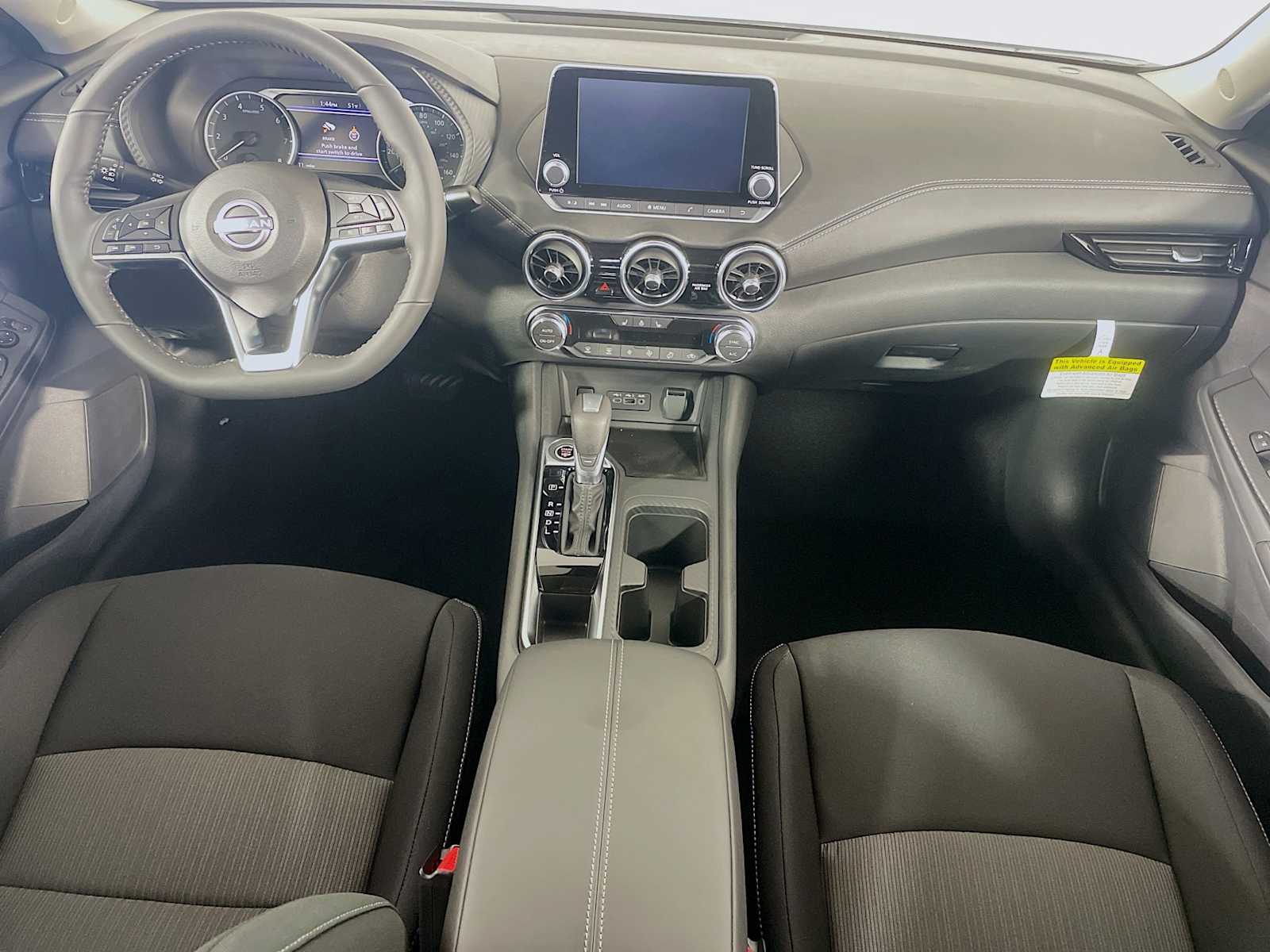 2025 Nissan Sentra SV photo 3