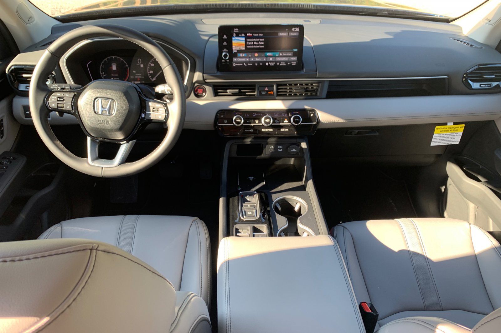 2025 Honda Pilot Touring photo 13