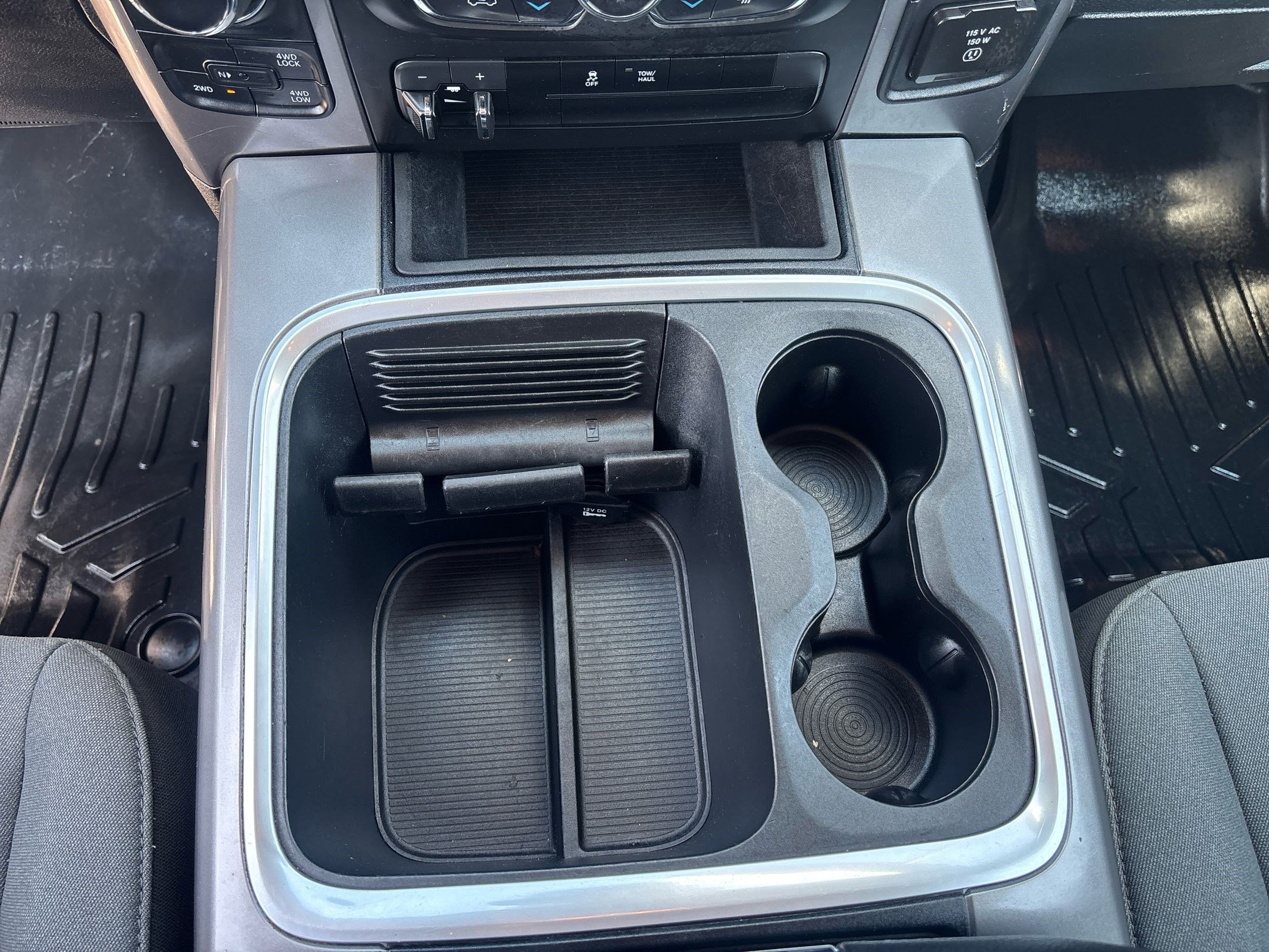 2023 Ram 1500 Classic SLT photo 26